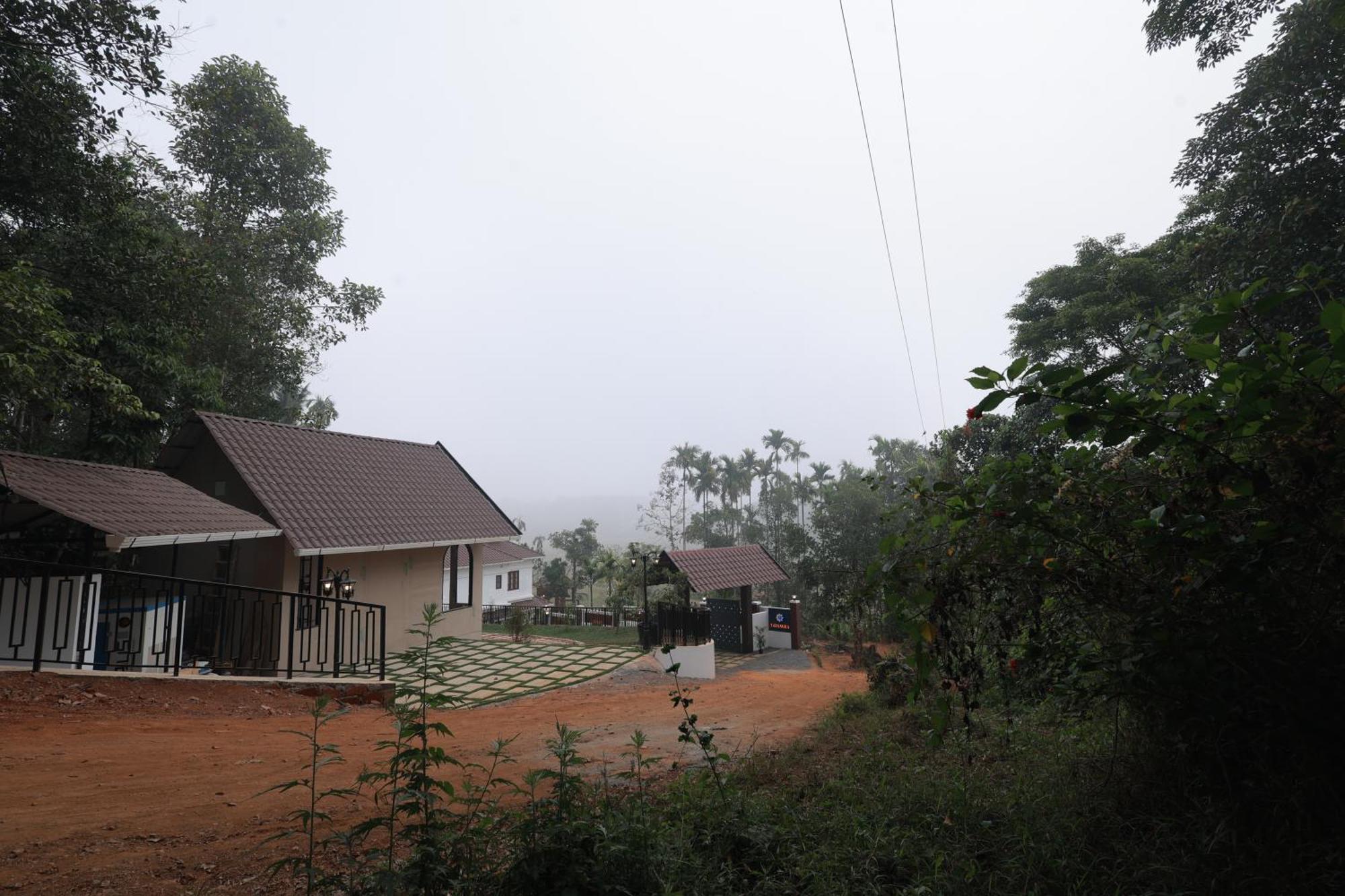 Tatvaura Resort Wayanad Padinjarathara Exterior foto